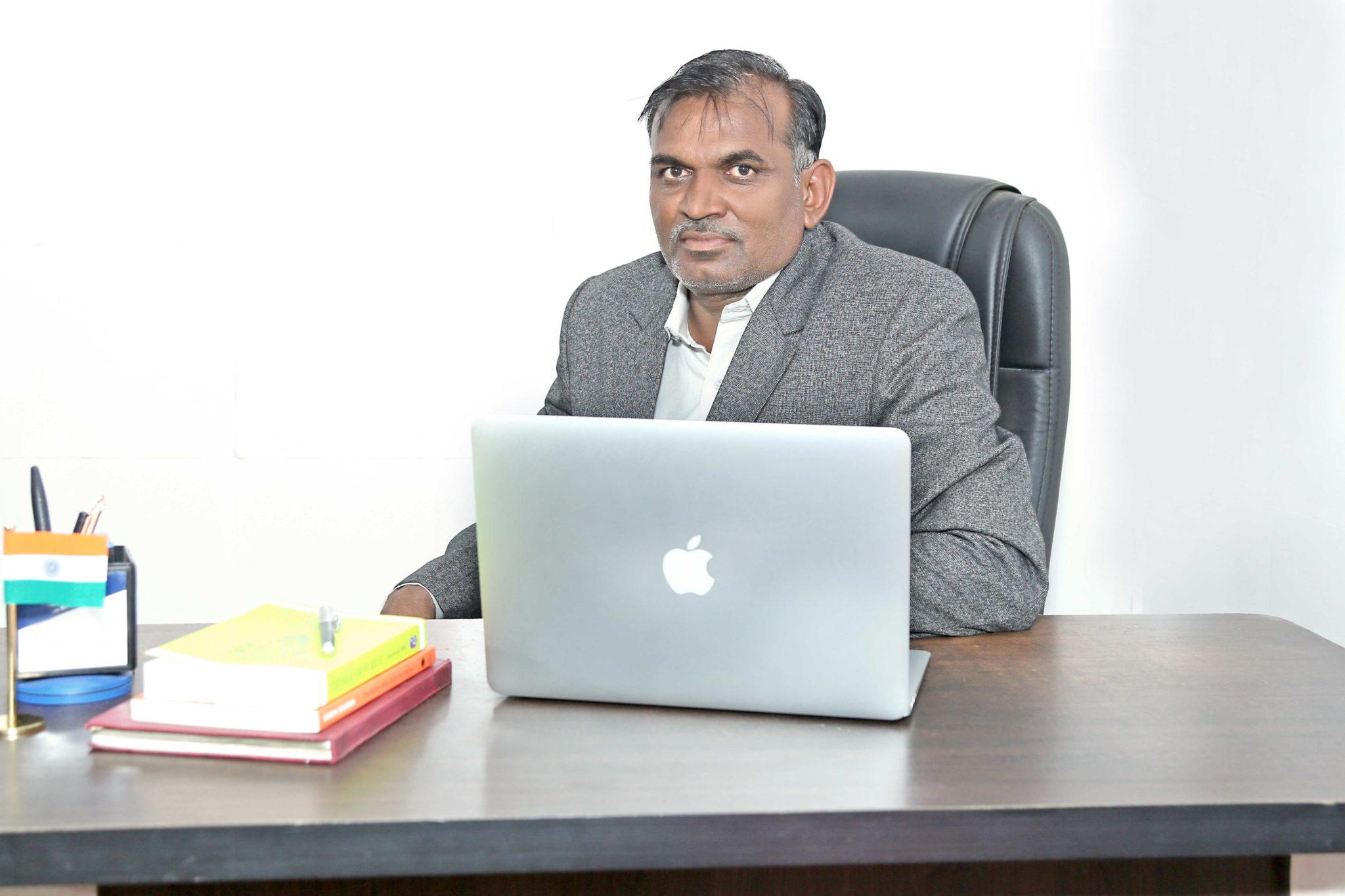 DINESH MADHANI